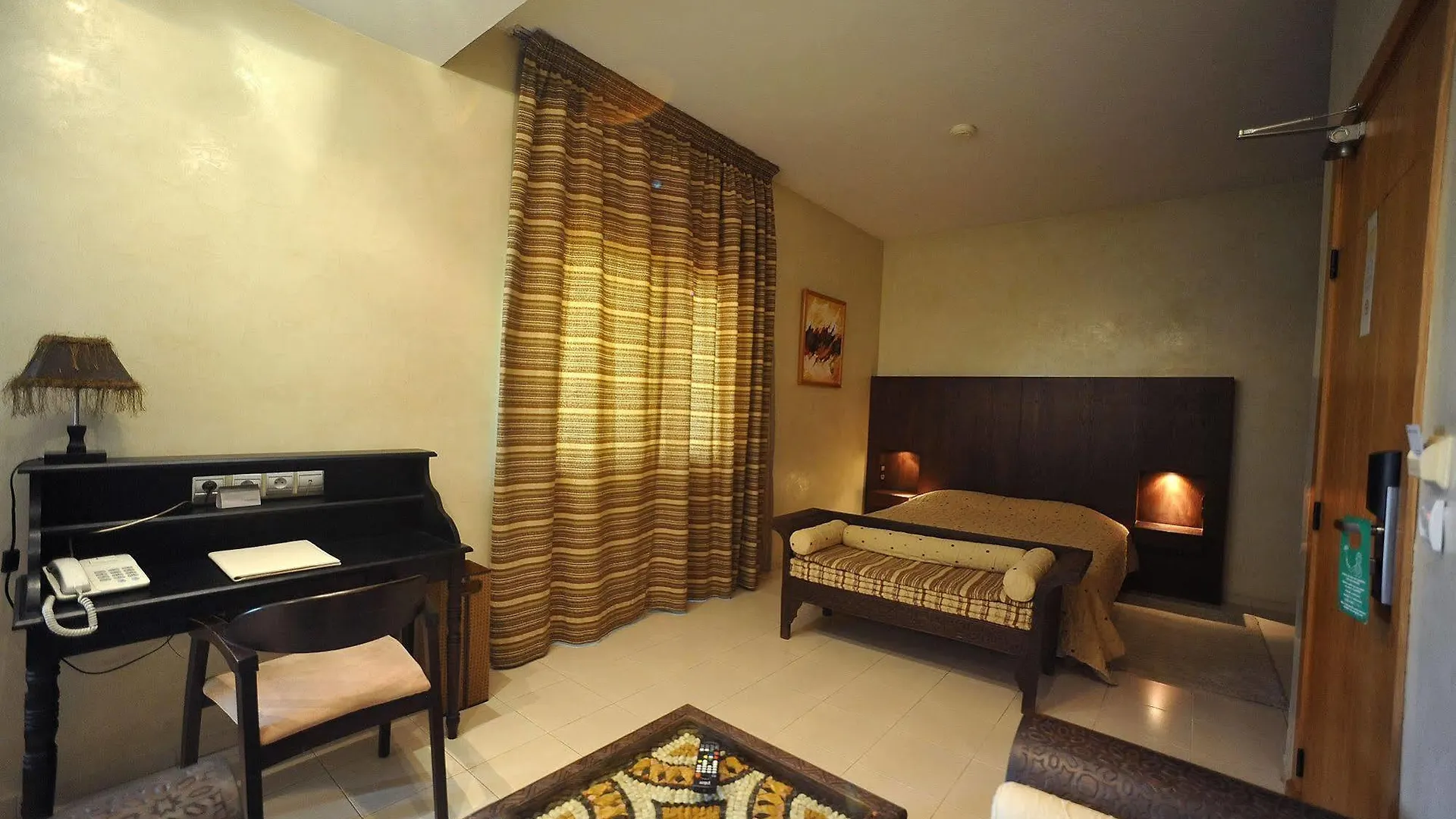 Casablanca Suites & Spa 4*,